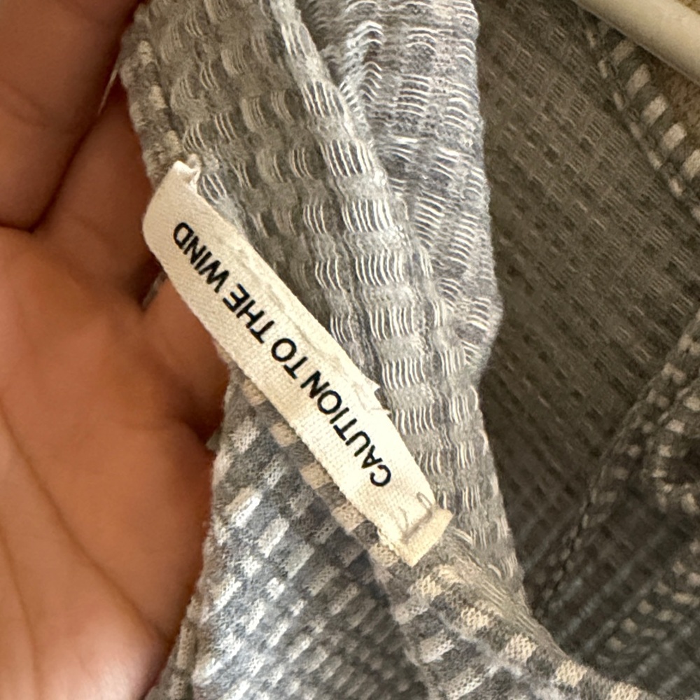 Caution To The Wind Gray Textured Short Sleeve Top - Picture 2 of 3